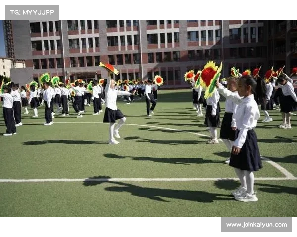 500 健儿同场竞技，2025 东莞啦啦操公开赛圆满收官