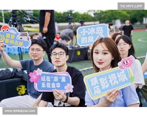 琴韵悠扬,食光暖心 —— 浙音食堂大厨用烟火气点亮毕业季 琴韵悠扬,食光暖心 —— 浙音食堂大厨用烟火气点亮毕业季